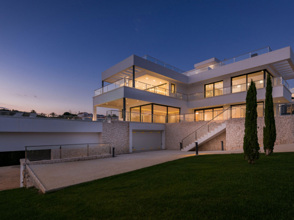 Villa-Condor-Night-1